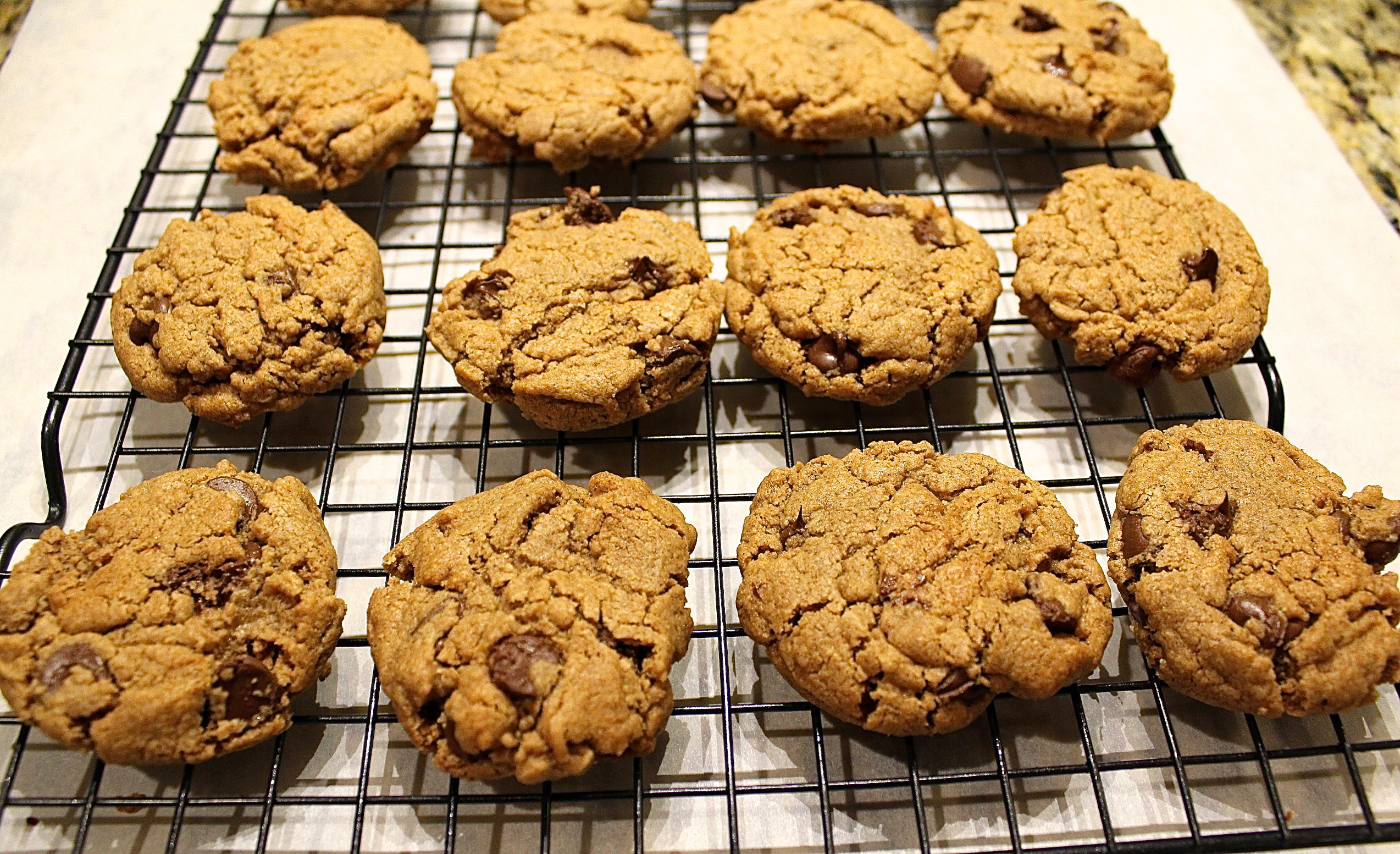 flourless and butterless chocolate chip cookies